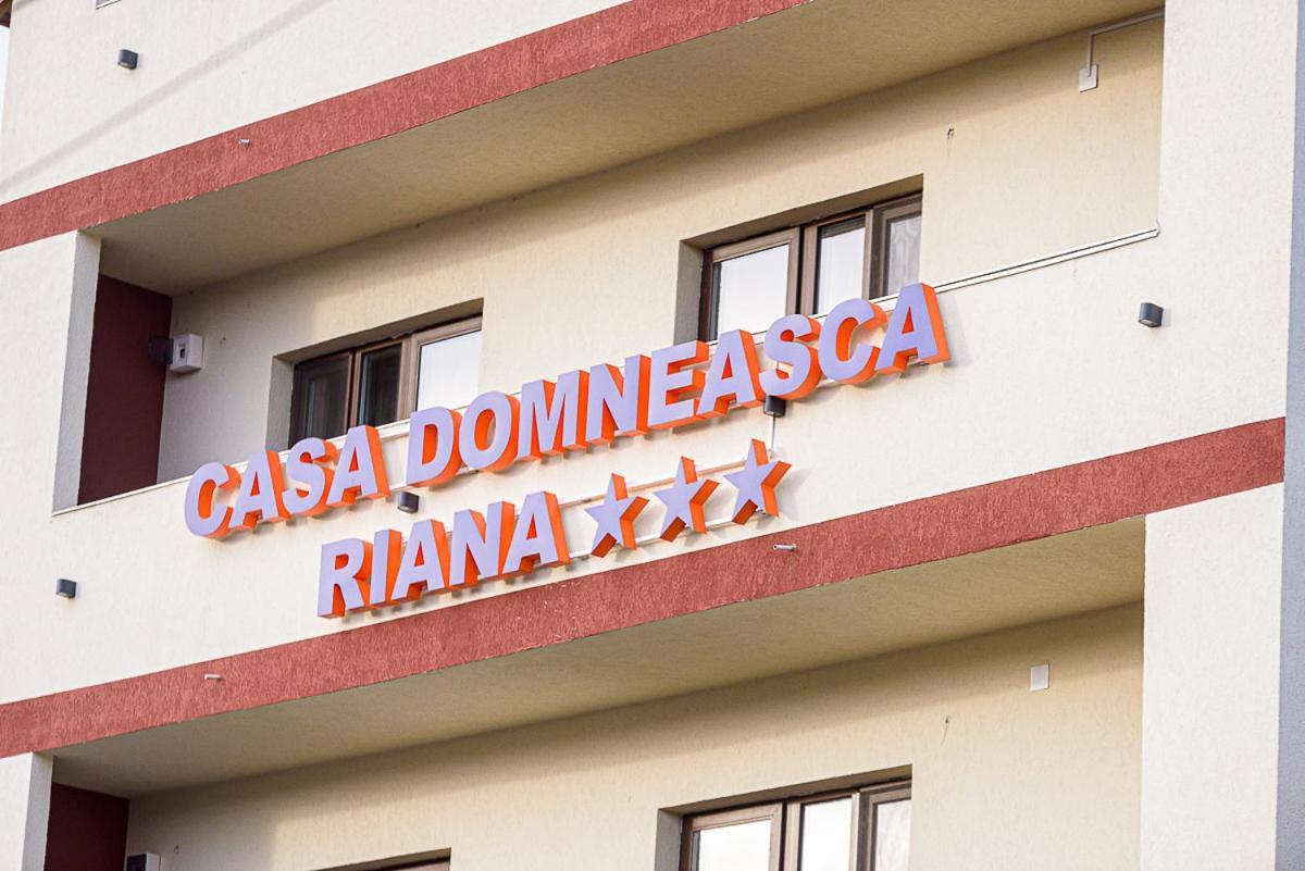 Casa Domneasca Riana 호텔 피테슈티 외부 사진